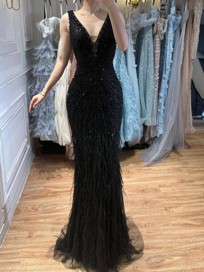 Black / 16