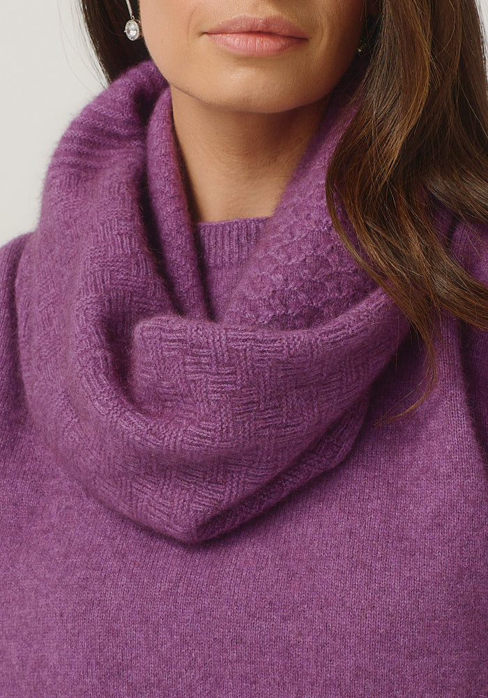 Possum and Merino

0319 Textured Loop Scarf - Loop it once or loop it twice to create more of a snood look. The textured loop scarf is as it's described a fun combination of knitted stitch structures.

Made in New Zealand from an exclusive Merinomink blend of 50% ZQ Merino, 40% Brushtail possum and 10% Mulberry silk.