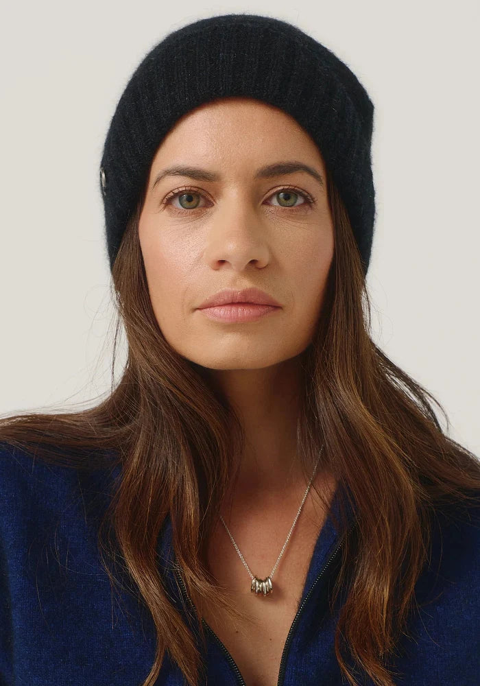 Possum and Merino

0606 Slouchy Beanie - You asked, so here it is. A beanie with a bit more slouch! This roomy hat can be worn super slouchy, or roll the band up for a more fitted look. Featuring our Merinomink branding. A relaxed fit.

Made in New Zealand from an exclusive Merinomink blend of 50% ZQ Merino, 40% Brushtail possum and 10% Mulberry silk.