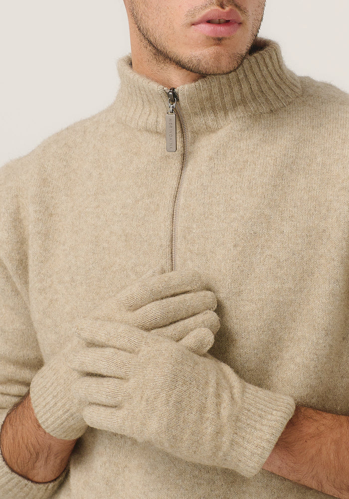 Possum and Merino

070709 Merinomink Gloves - Warm hands, warm heart! No one likes frozen fingers so keep them cosy in our Merinomink gloves.

Made in New Zealand from an exclusive Merinomink blend of 50% ZQ Merino, 40% Brushtail possum and 10% Mulberry silk.