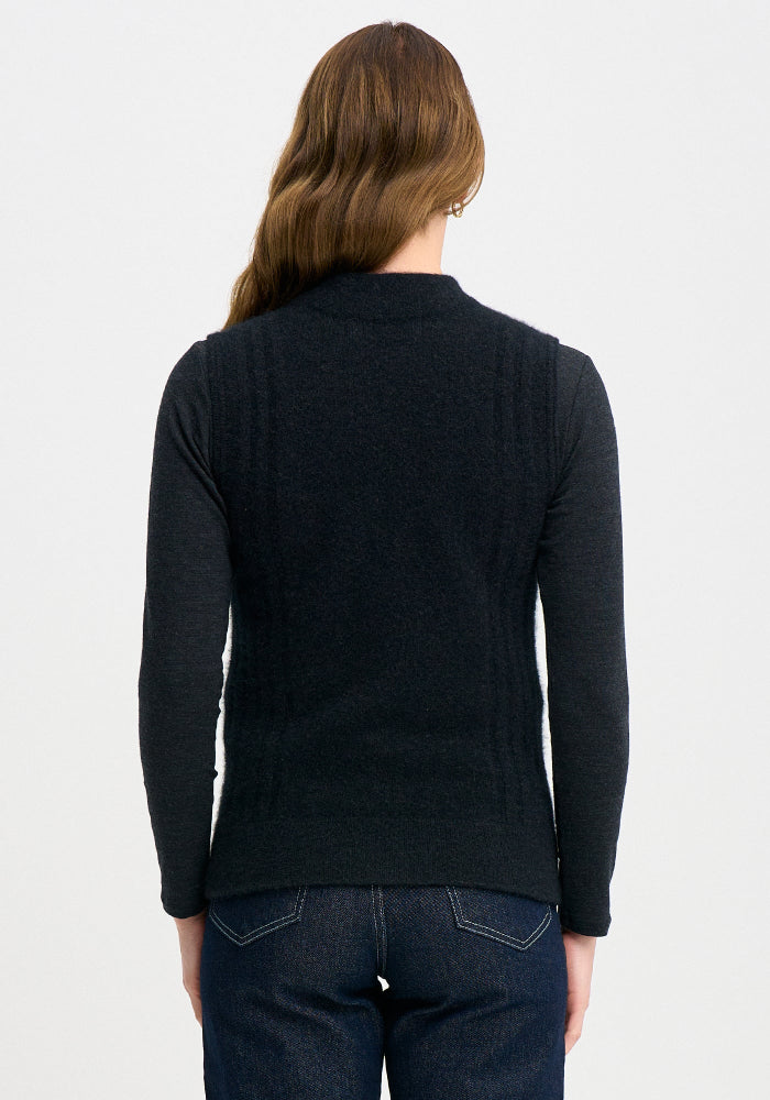 Possum and Merino

100351 Mattison Vest - For golf days, gardening, or a girls day out, the Mattison is a must-have. This slim-fitting zip up vest is your recipe for a warm core through the cooler months.&nbsp;

Made in New Zealand from our exclusive Merinomink blend of 50% ZQ Merino, 40% Brushtail possum and 10% Mulberry silk.