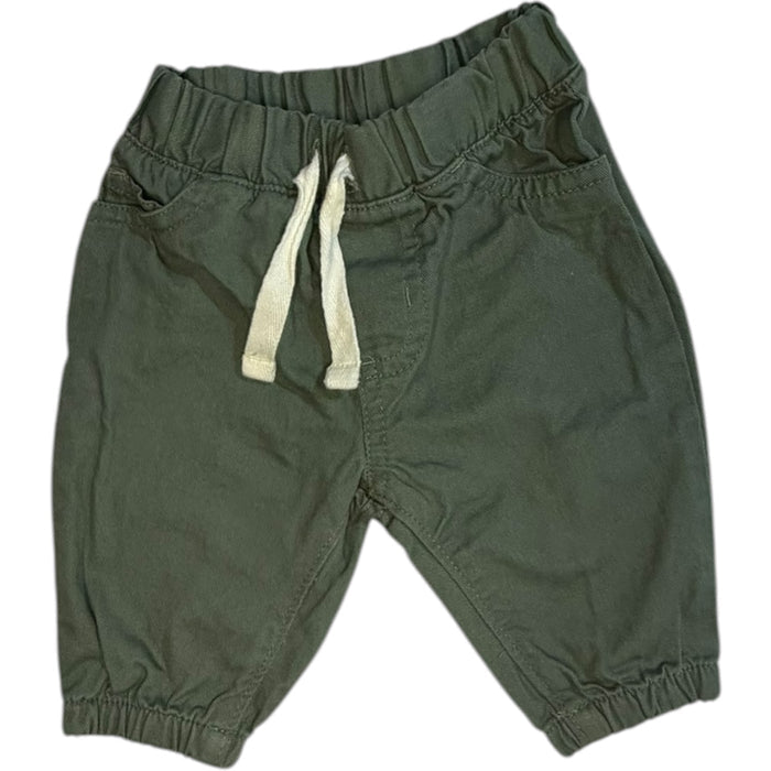 Carter's Green Pants size 3M excellent used condition