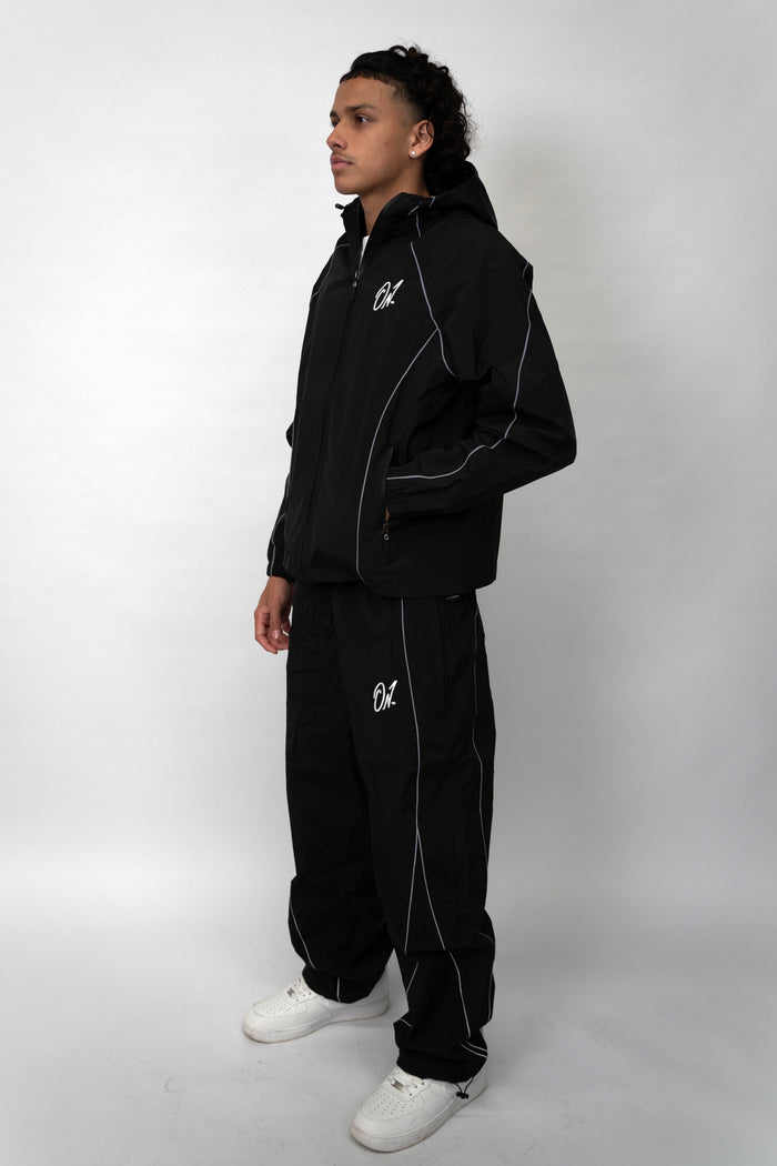 Arrow Windbreaker Pants - Black