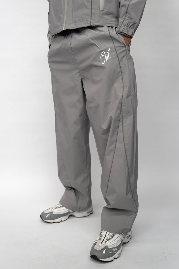 Arrow Windbreaker Pants - Grey