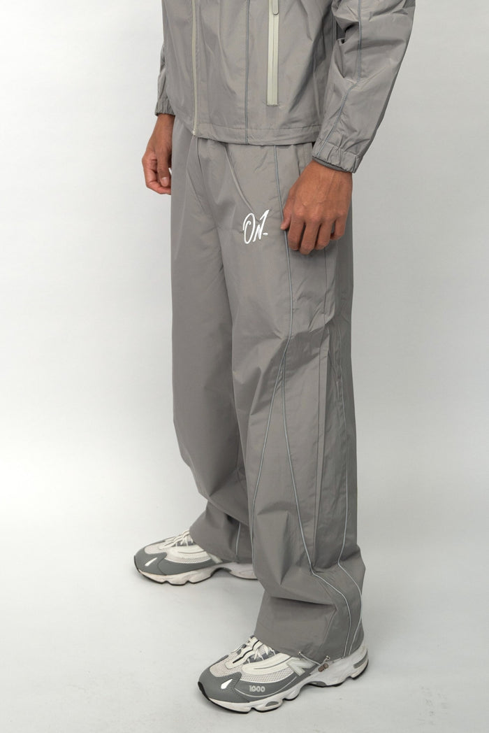 Arrow Windbreaker Pants - Grey
