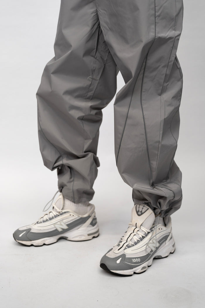 Arrow Windbreaker Pants - Grey