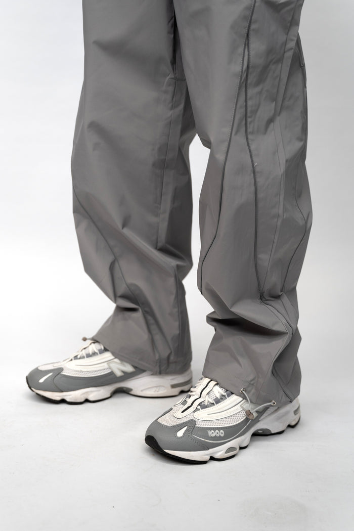 Arrow Windbreaker Pants - Grey