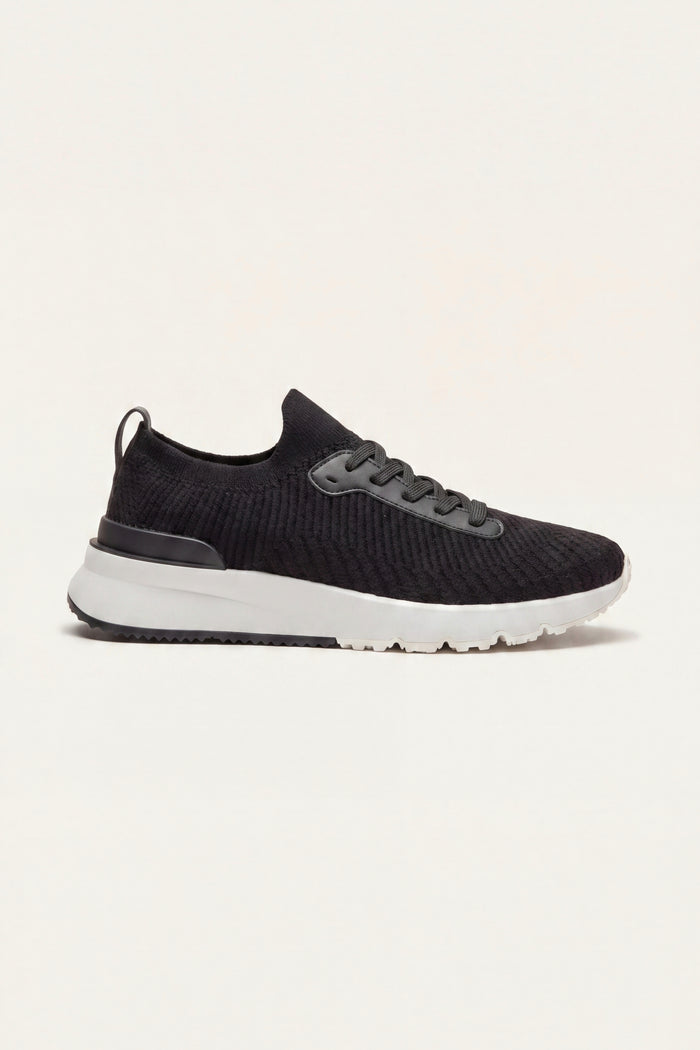 Avelino Mesh Runner Black