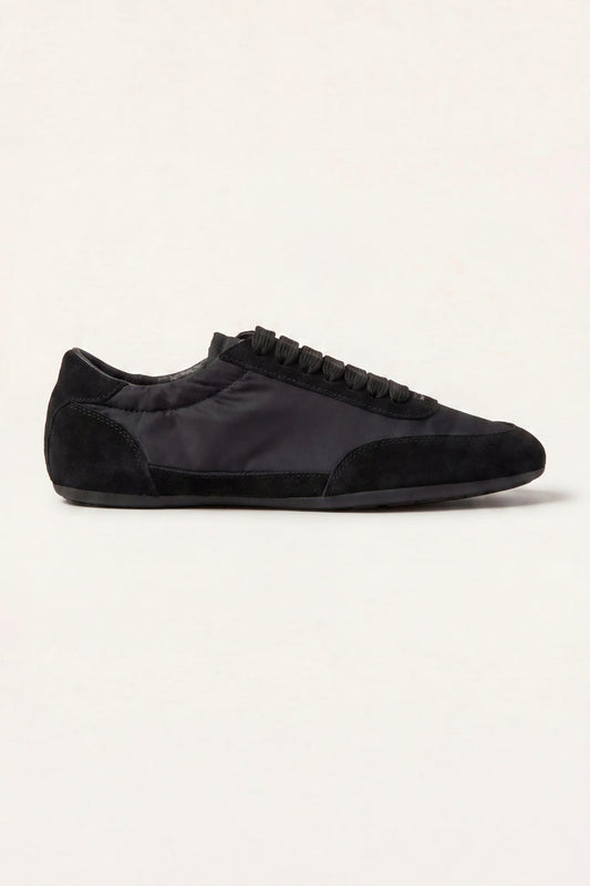 Averno Low Sneakers Black