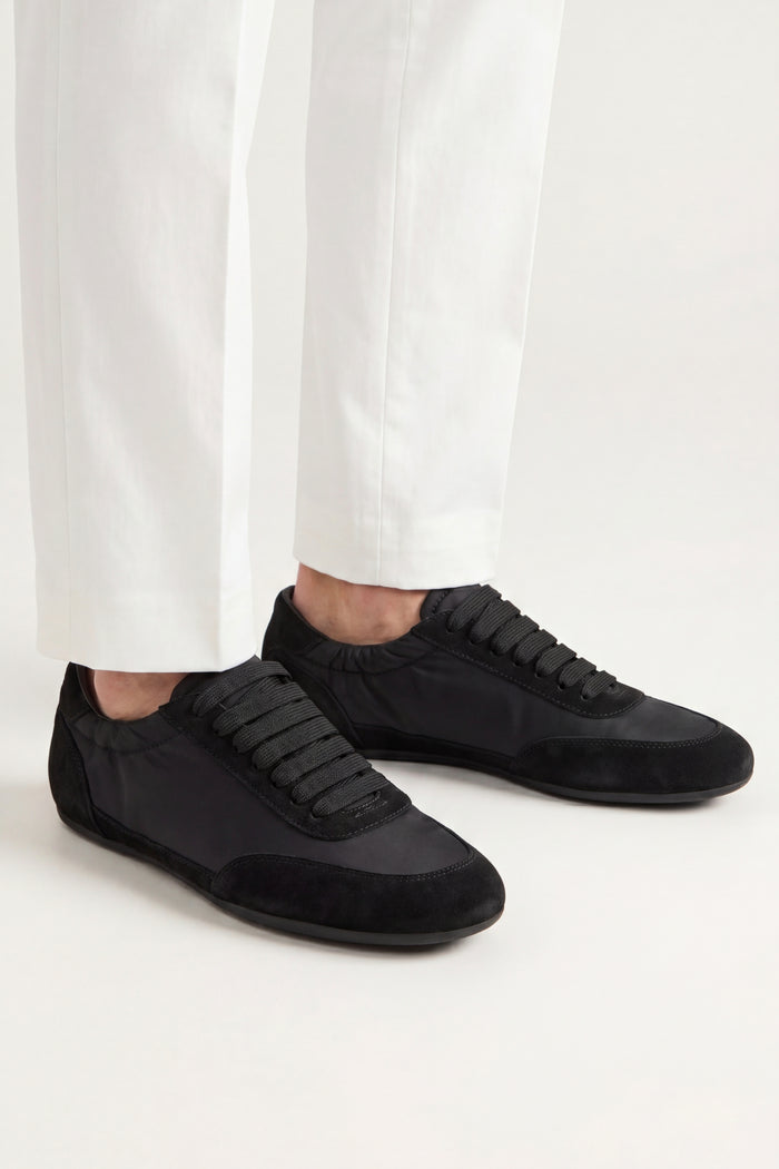 Averno Low Sneakers Black