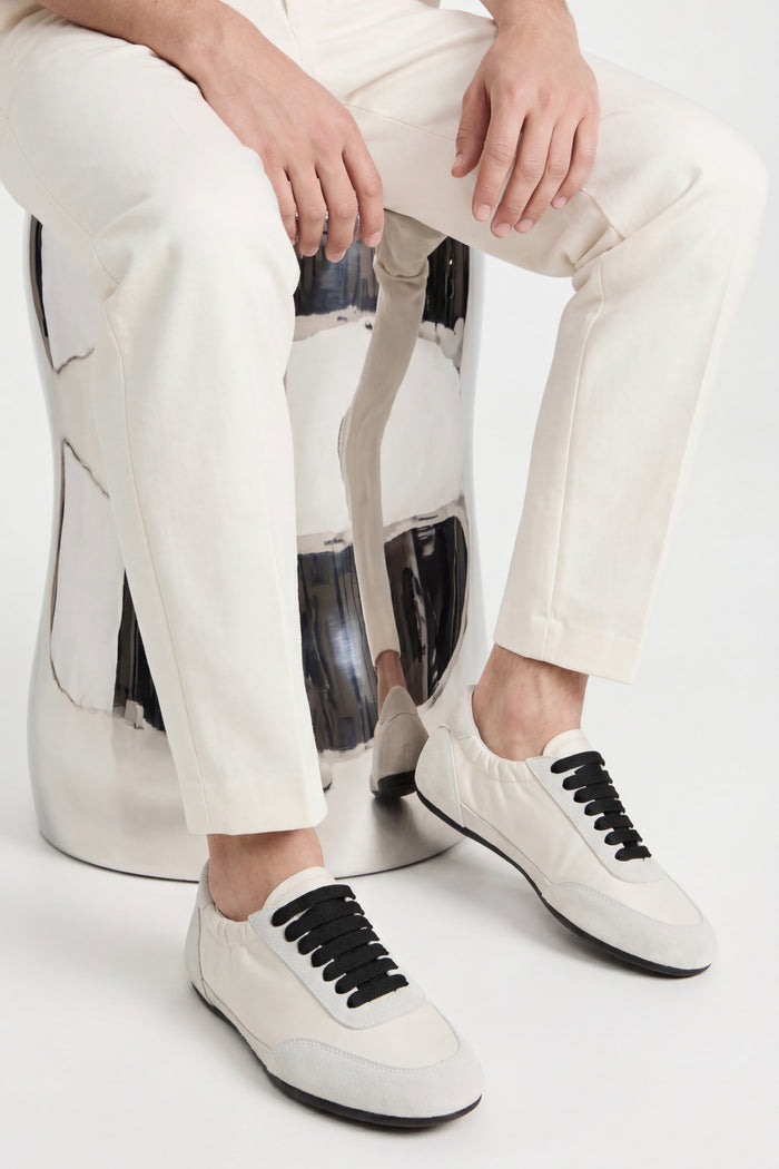 Averno Low Sneakers Off White