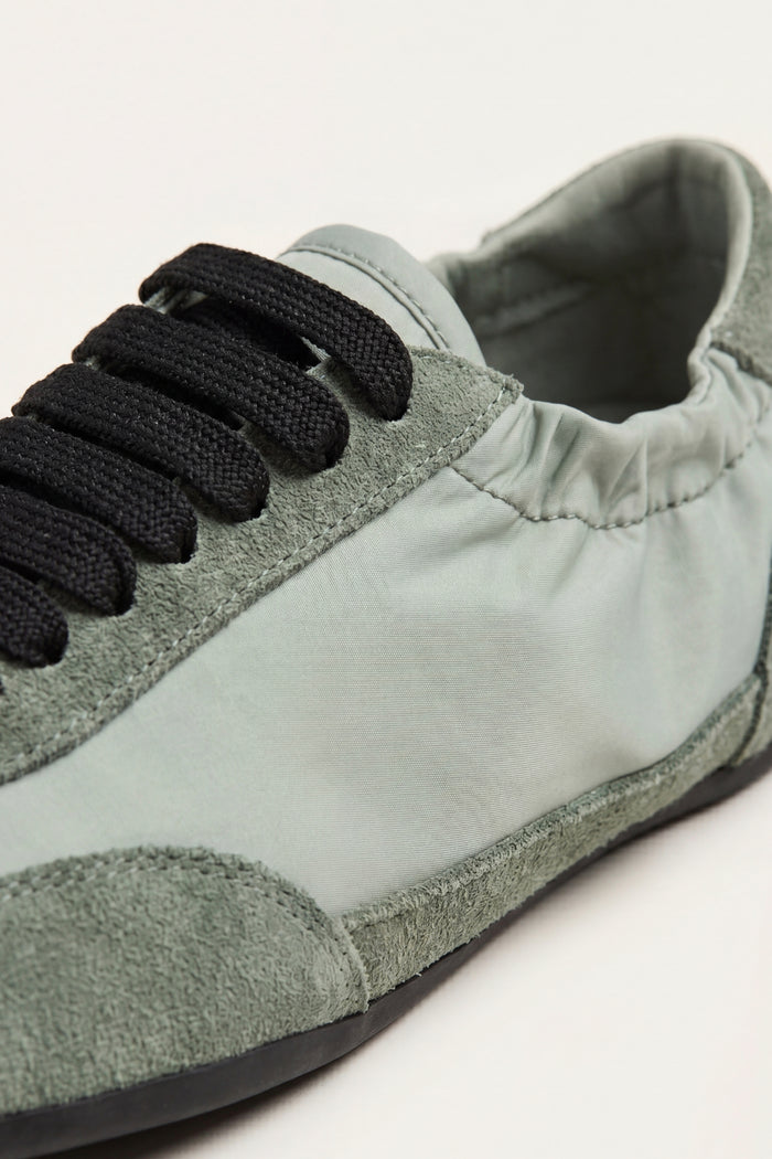 Averno Low Sneakers Sage Green
