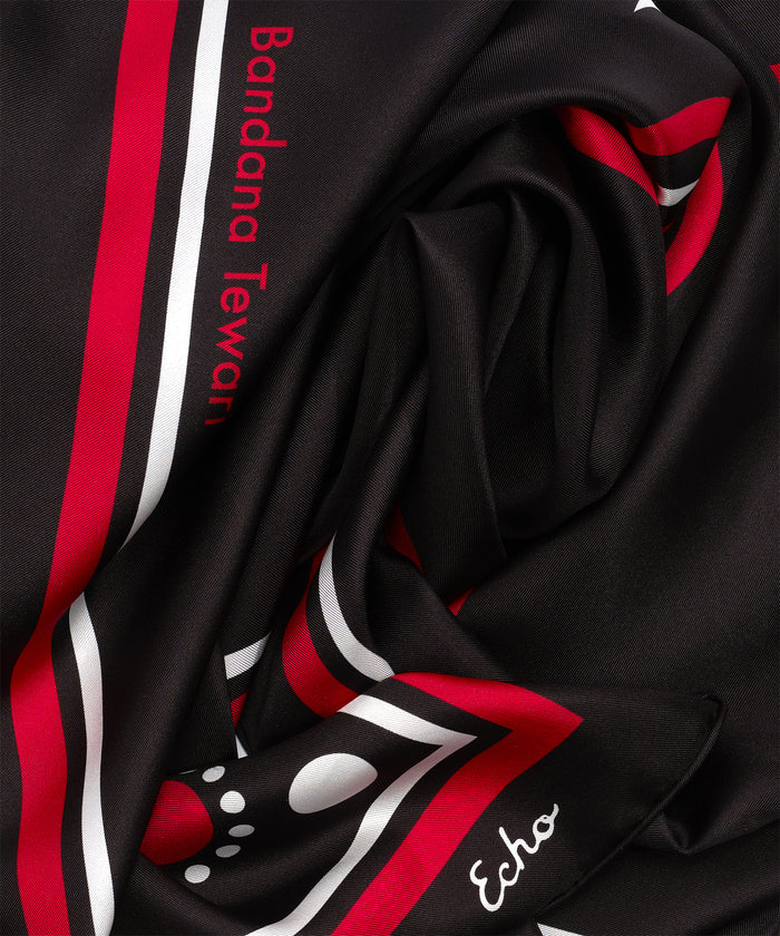 scarf designed by Bandana Tewari