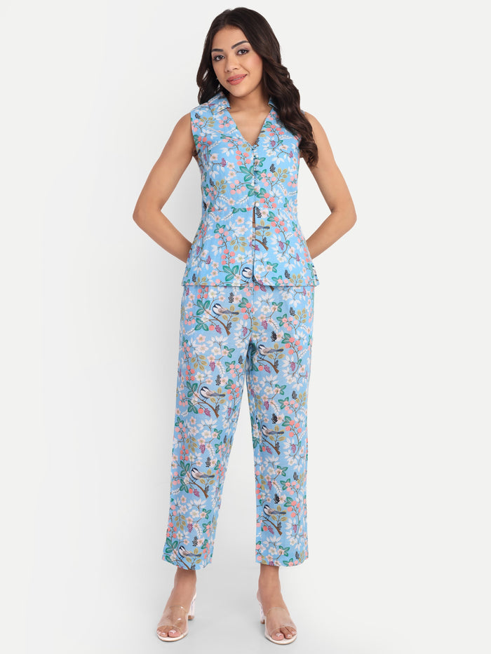 Women’s blue floral Chiki jacket CB set with sleeveless jacket and matching pants