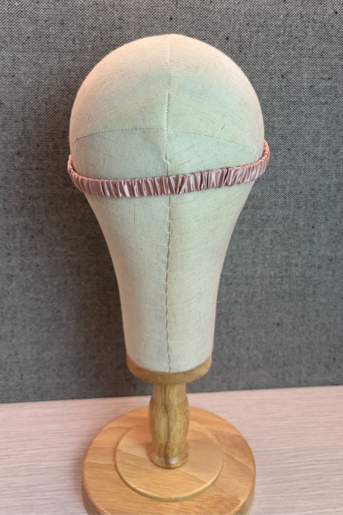 Collette Dinnigan Pink Sleeping Mask image 2