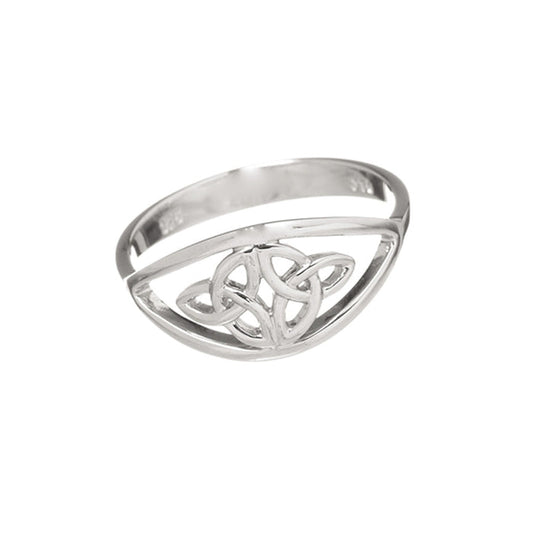 Double Trinity Knot in Oval Ring