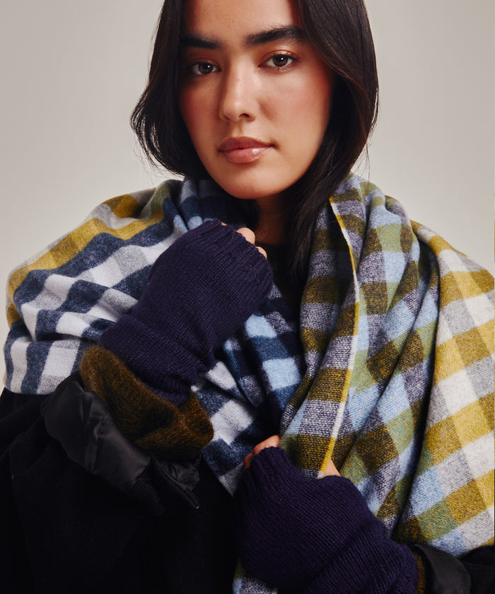 Drapey Armwarmers in color navy