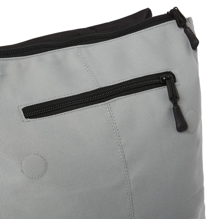 Ela Mo™ Daypack Rucksack | The Grey. Oberteil des Rucksacks mit zwei Hauptfächern und Reißverschluss.