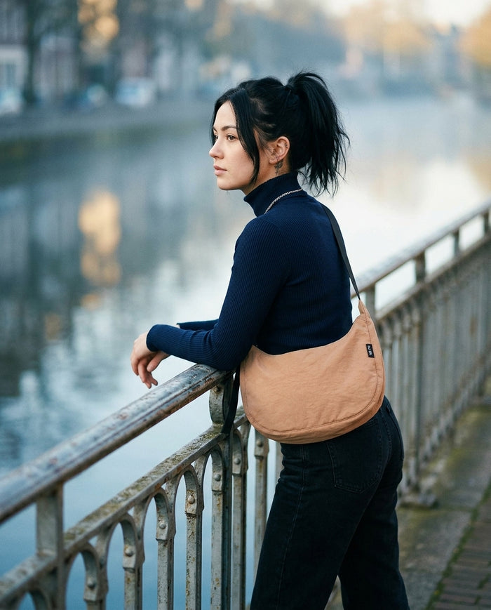 Ela Mo™ Moon Bag | Cocoa