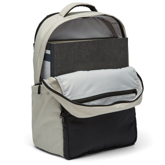 Ela Mo™ Work Rucksack | Dessert. Ein großer grauer Innenbereich des Schulrucksacks.