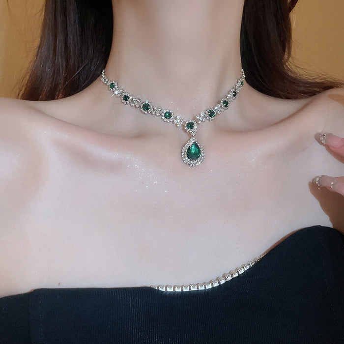 Emerald Necklace & Earring Set - Fashionnsio