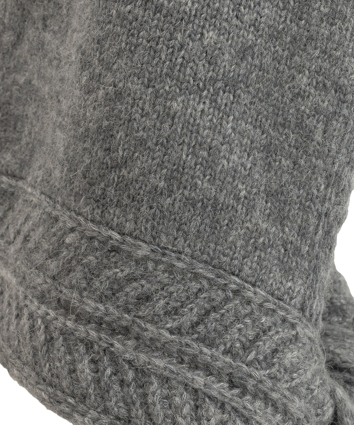Fuzzy Scarf Hood in color silver/grey