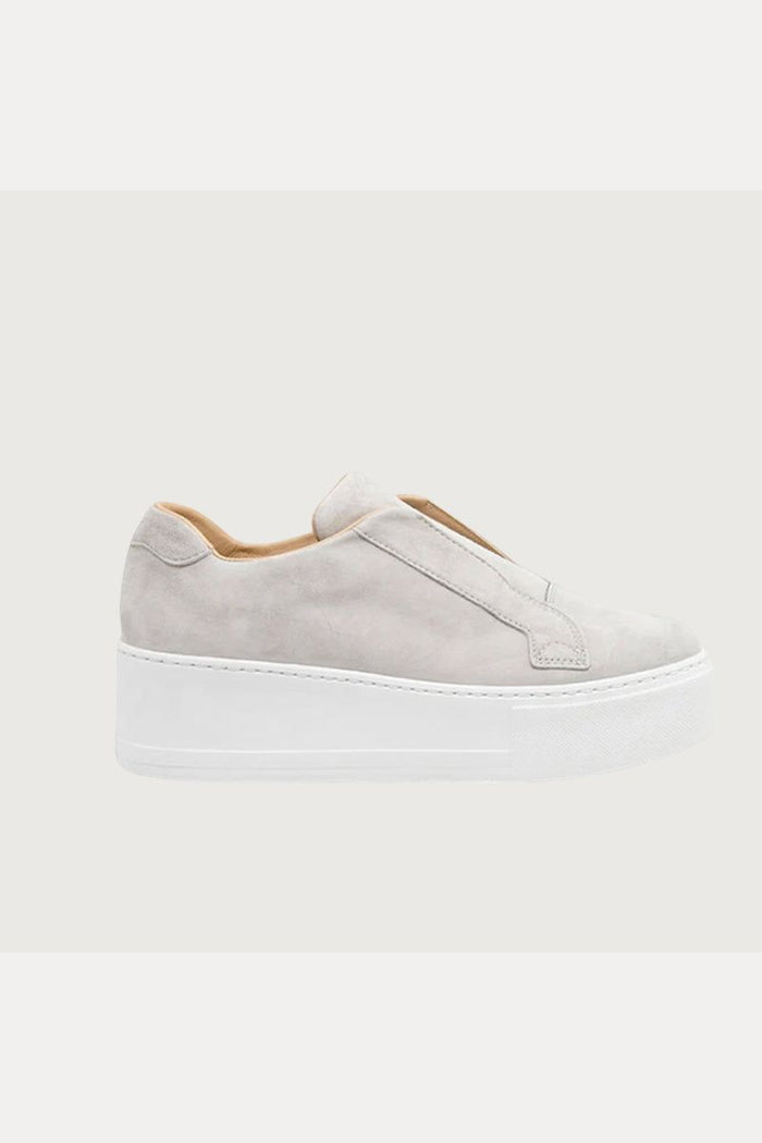 Jane_Galland_Trainers_Sasso_Suede-padded.jpg