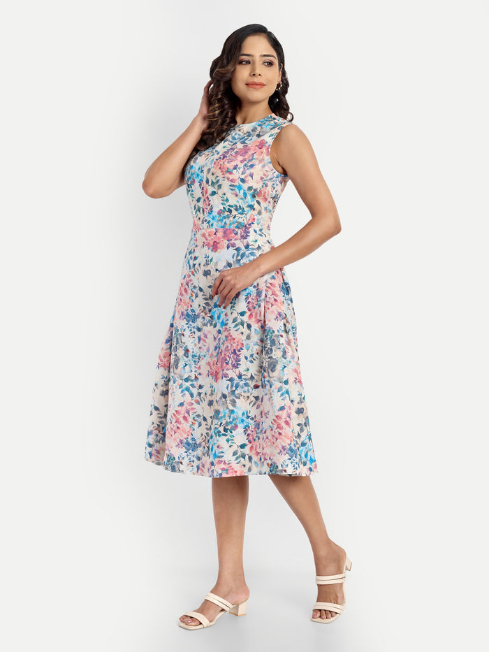 Women’s floral Kiki sleeveless midi dress with elegant fit and soft pastel print