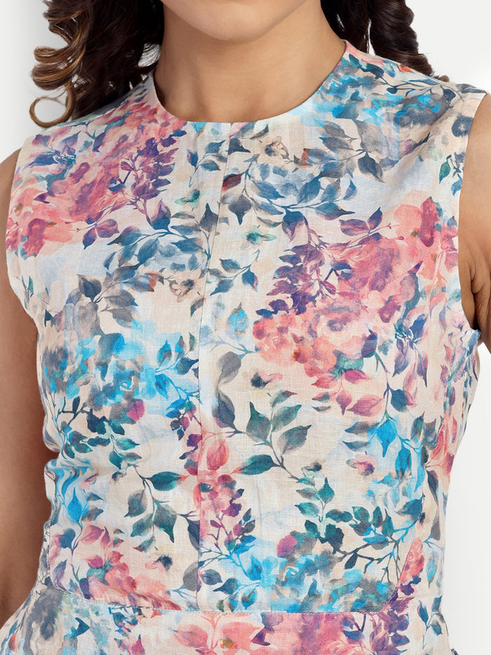 Women’s floral Kiki sleeveless midi dress with elegant fit and soft pastel print