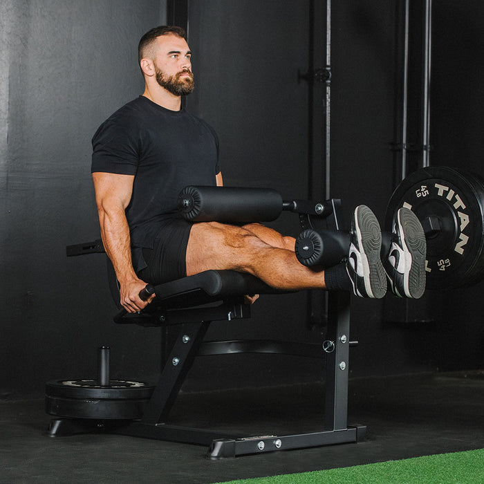 Leg Extension & Hamstring Curl Machine