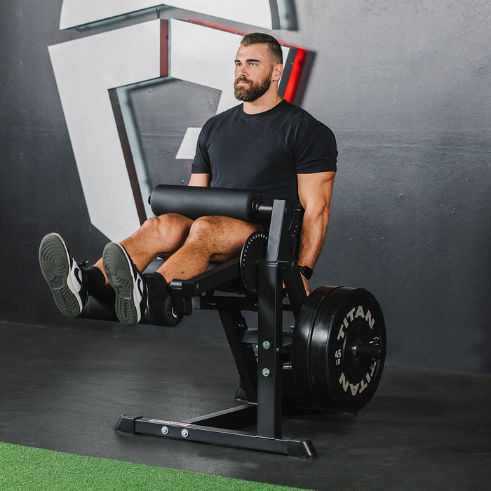 Leg Extension & Hamstring Curl Machine