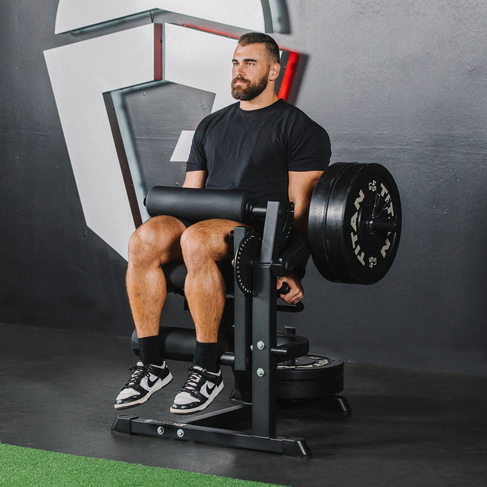 Leg Extension & Hamstring Curl Machine