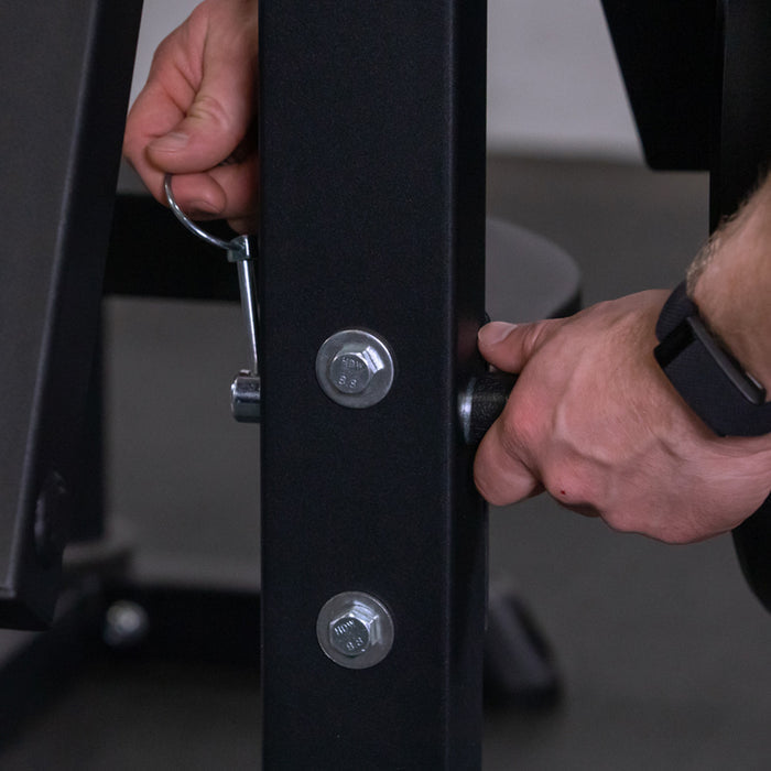 Leg Extension & Hamstring Curl Machine