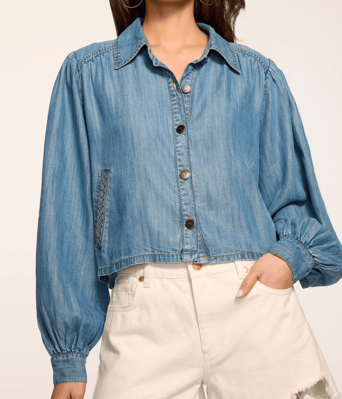 Light Chambray Aisla Top - Amor Lafayette