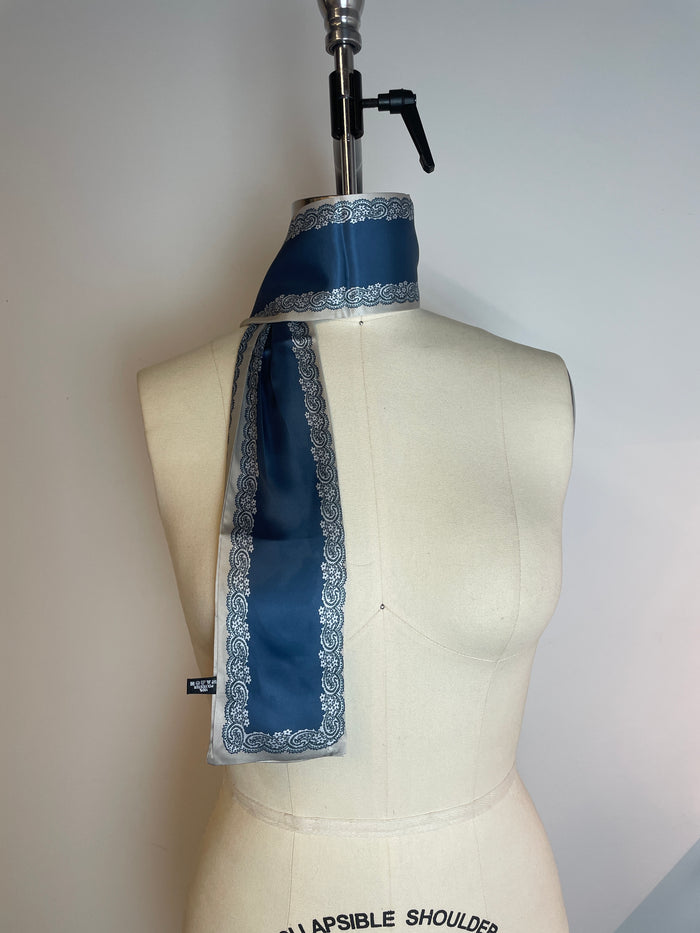 Moss & Spy Satin Short Scarf image 1