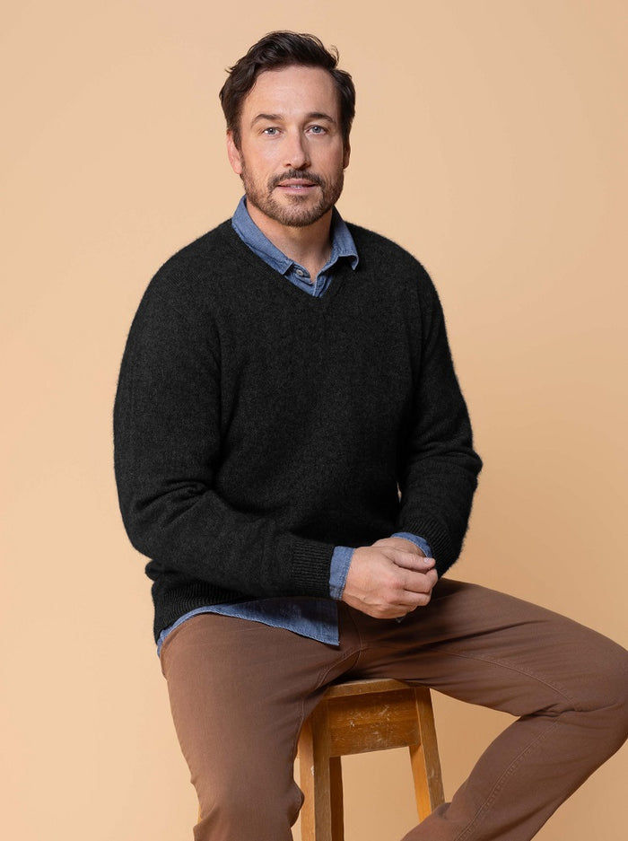 Possum and Merino  NW1002 Oxford Vee - Your must-have core item, relaxed fit in single jersey, Whole Garment seamless construction.   Composition - 40% Possum Fur, 53% Merino, 7% Silk