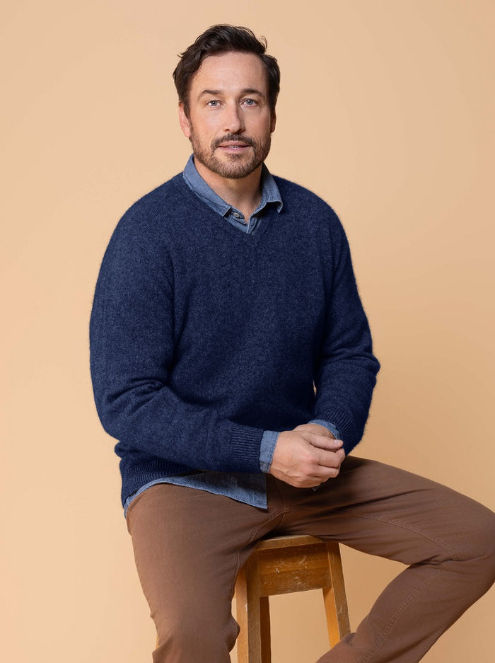 Possum and Merino  NW1002 Oxford Vee - Your must-have core item, relaxed fit in single jersey, Whole Garment seamless construction.   Composition - 40% Possum Fur, 53% Merino, 7% Silk