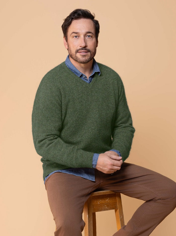 Possum and Merino  NW1002 Oxford Vee - Your must-have core item, relaxed fit in single jersey, Whole Garment seamless construction.   Composition - 40% Possum Fur, 53% Merino, 7% Silk