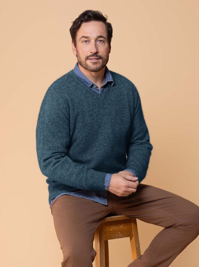 Possum and Merino  NW1002 Oxford Vee - Your must-have core item, relaxed fit in single jersey, Whole Garment seamless construction.   Composition - 40% Possum Fur, 53% Merino, 7% Silk