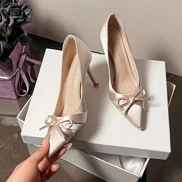 Satin Bow Pointed Heels - Fashionnsio