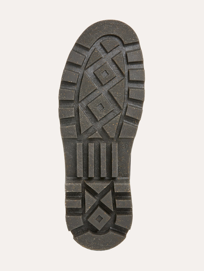 Toe Cap Ankle Chelsea Boots