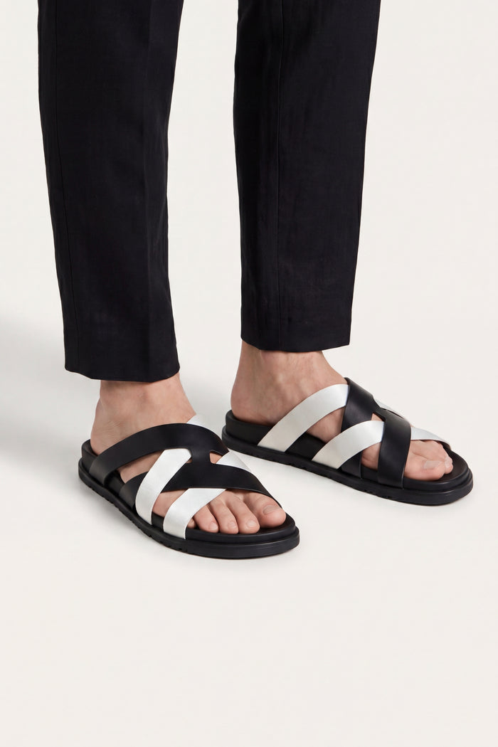 Tuscana Sandal Black/White