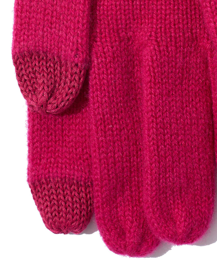 Wool/Cashmere  Gloves in color Electric Pink